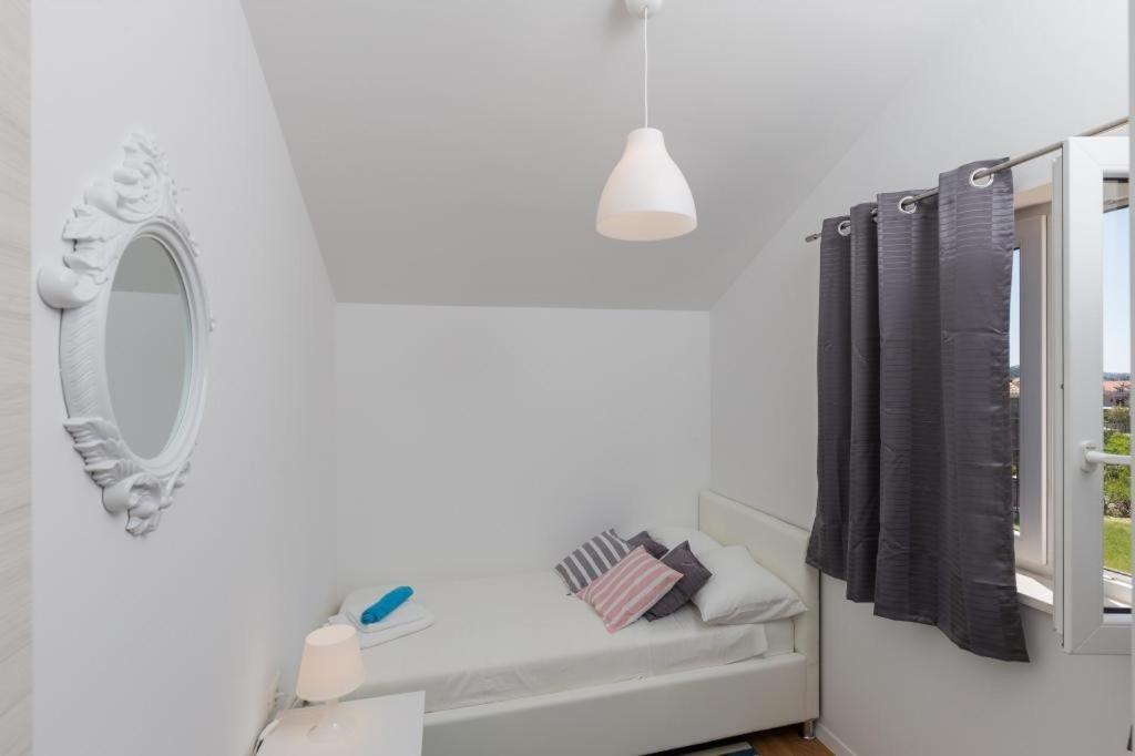 Apartment Green Oase ムリニ エクステリア 写真